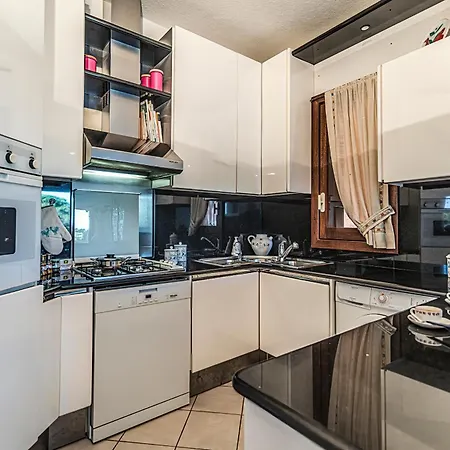 Il Vecchio Faro 66 - Happy *