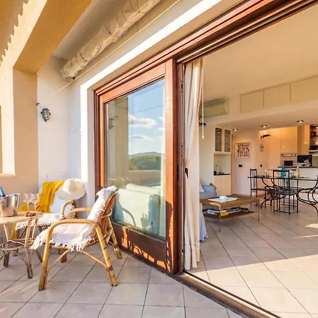 Apartment Il Vecchio Faro 66 - Happy