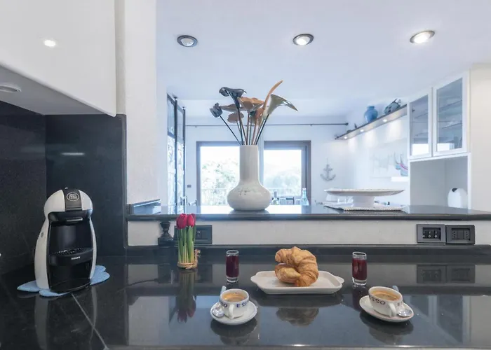 Апартаменты Il Vecchio Faro 66 - Happy Порто-Сан-Паоло